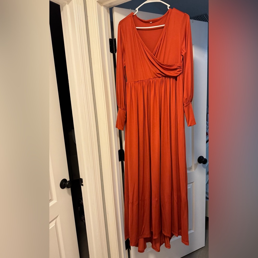 Burnt orange maternity flowy dress. Size small.
